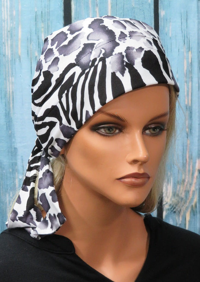 schöne Tücher gebunden